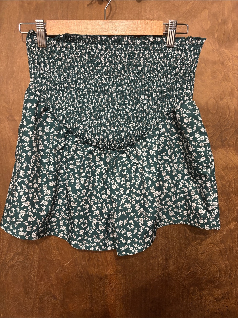 SHEIN Dark Green Floral Smocked Skater maternity Shorts